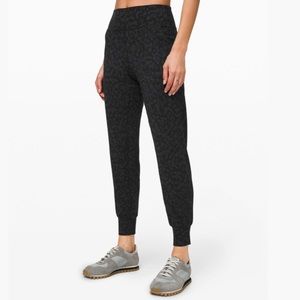 Lululemon High Rise Align Joggers 28”